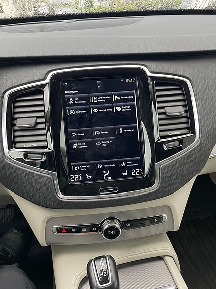 Volvo XC90 23 of 29