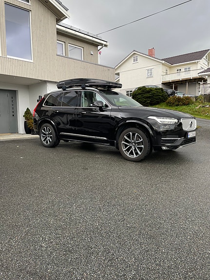 Volvo XC90 3 of 29