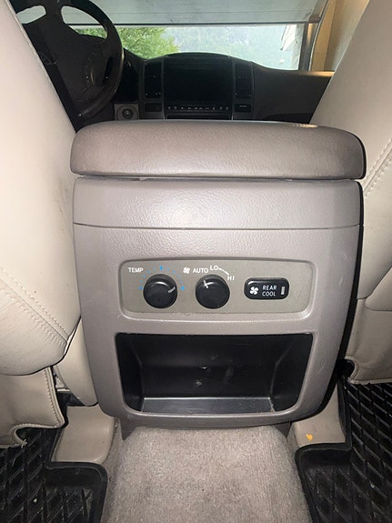Toyota Land Cruiser 26 of 29