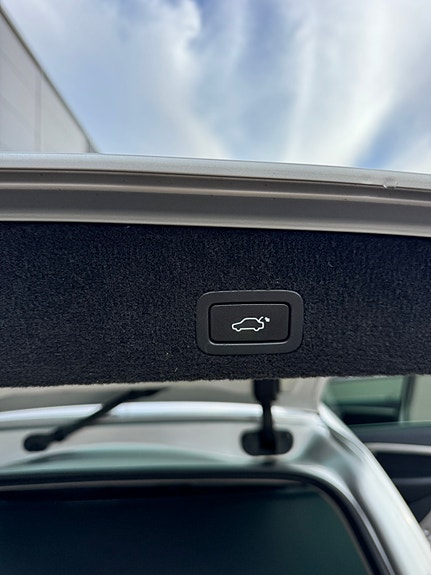 Volvo XC70 8 of 27