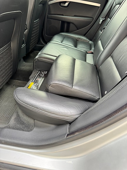 Volvo XC70 17 of 27