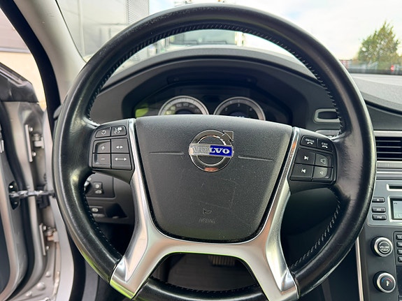 Volvo XC70 14 of 27