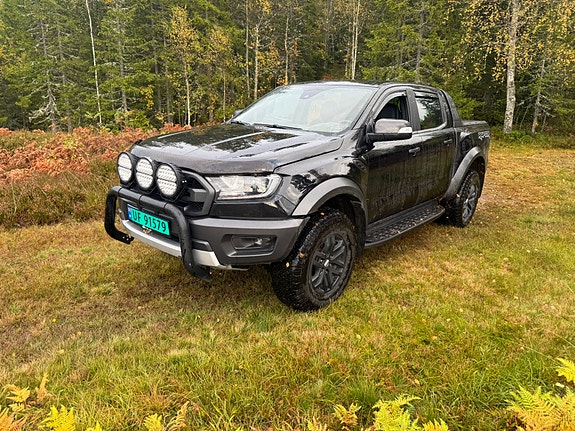 Ford Ranger Raptor 8 of 11