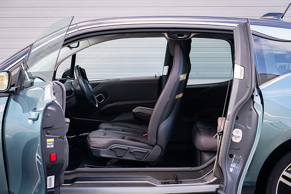 BMW i3 9 of 25