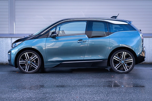 BMW i3 6 of 25