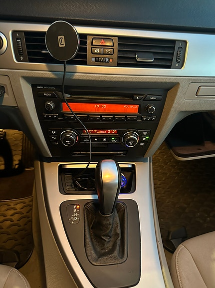 BMW 318i 15 of 17