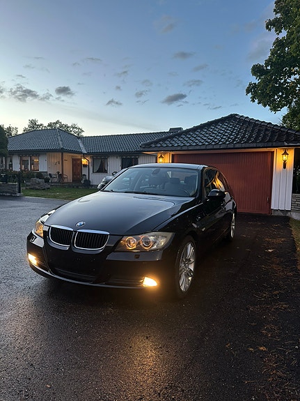 BMW 318i 5 of 17