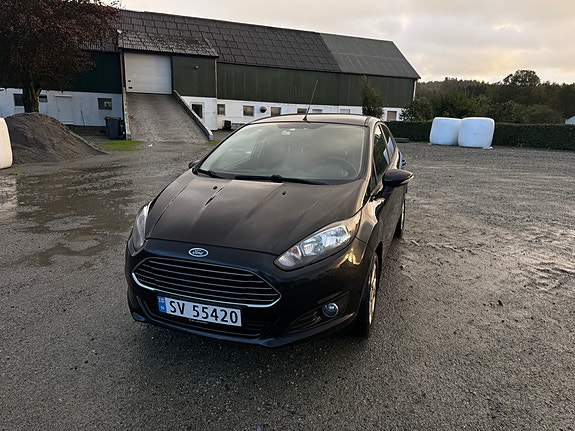 Ford Fiesta 2 of 17