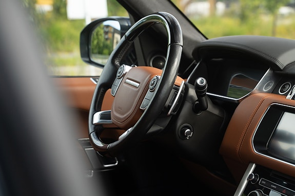 Land Rover Range Rover 7 of 27
