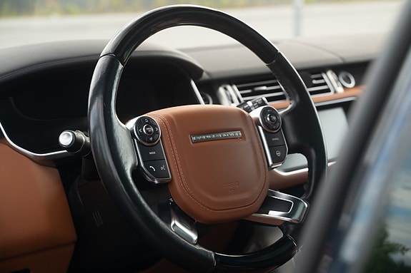 Land Rover Range Rover 10 of 27