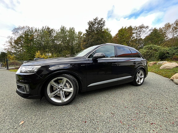 Audi Q7 25 of 30