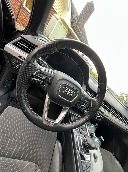 Audi Q7 3 of 30