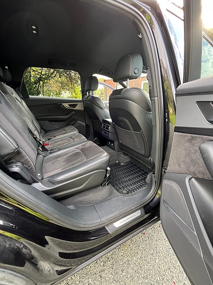 Audi Q7 9 of 30