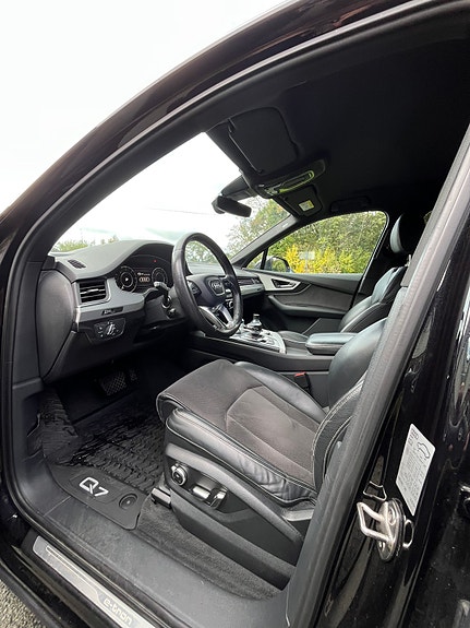 Audi Q7 19 of 30