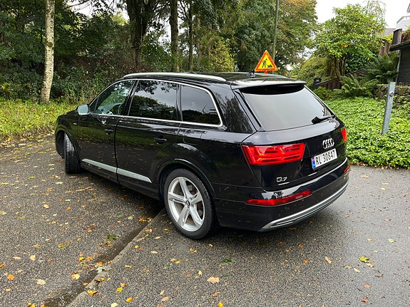 Audi Q7 28 of 30