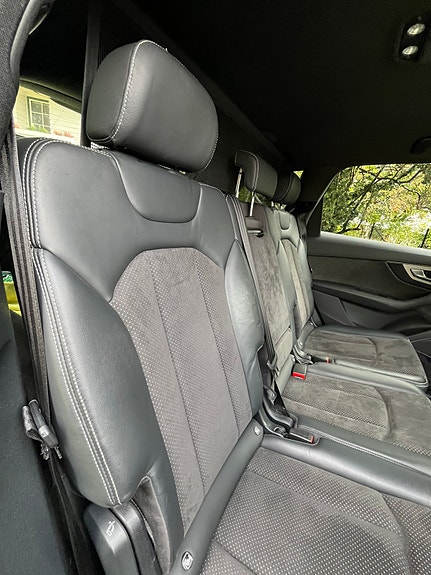 Audi Q7 10 of 30
