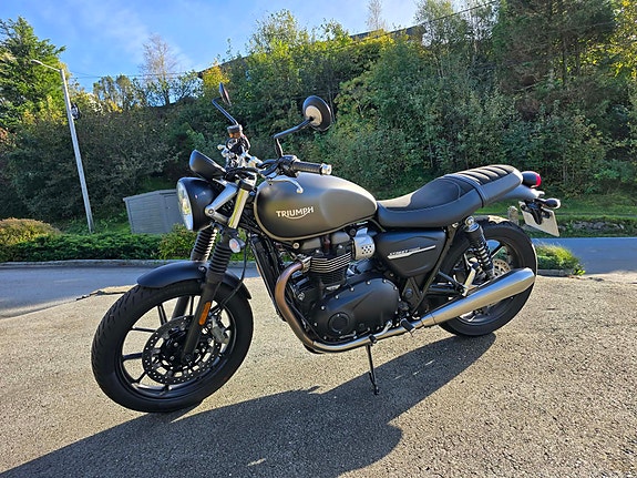 Triumph Street Twin 8 of 8