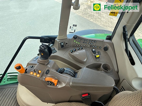 John Deere 6155M med Ålø laster 11 of 14