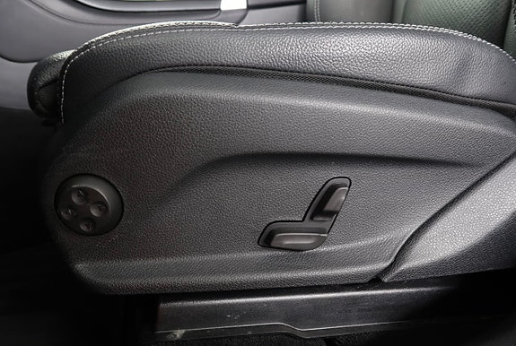 Mercedes-Benz GLC220 d 18 of 25