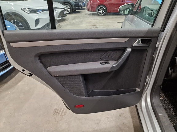 Volkswagen Touran 28 of 30