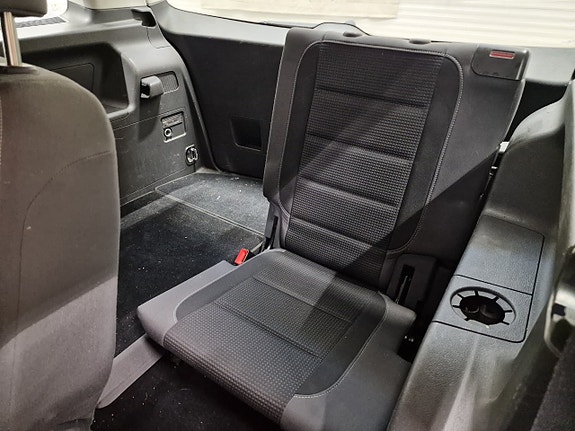 Volkswagen Touran 27 of 30