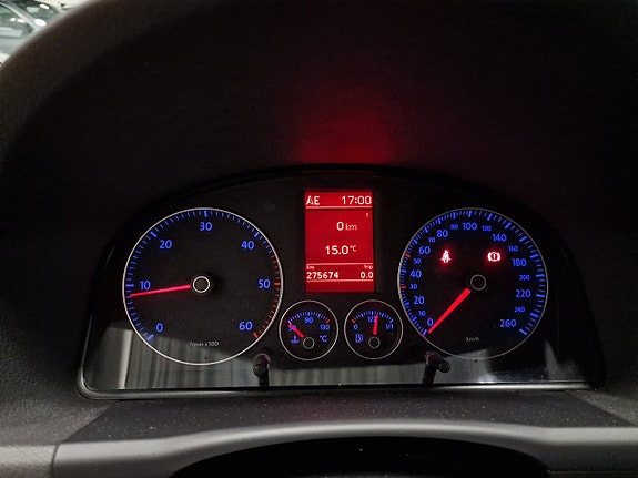 Volkswagen Touran 12 of 30