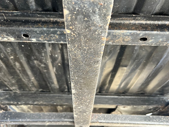 Ford F-250 6 of 10