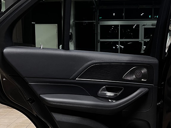 Mercedes-Benz GLE350 de 24 of 30