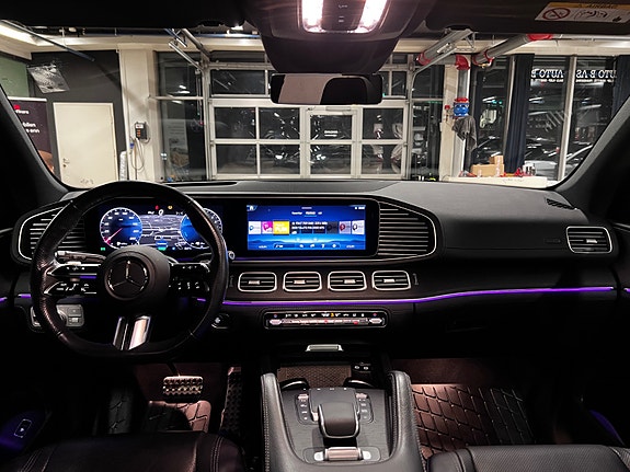 Mercedes-Benz GLE350 de 28 of 30
