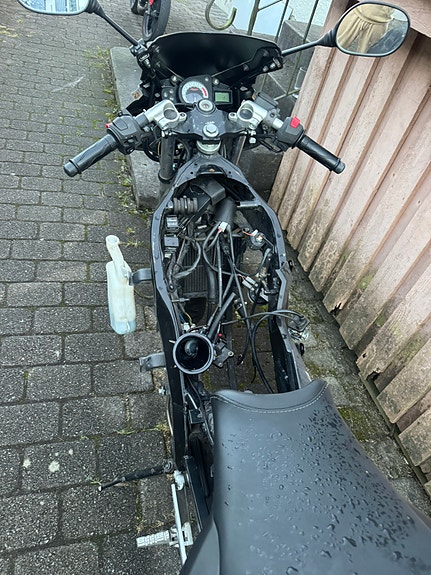 Yamaha TZR 50 6 of 8