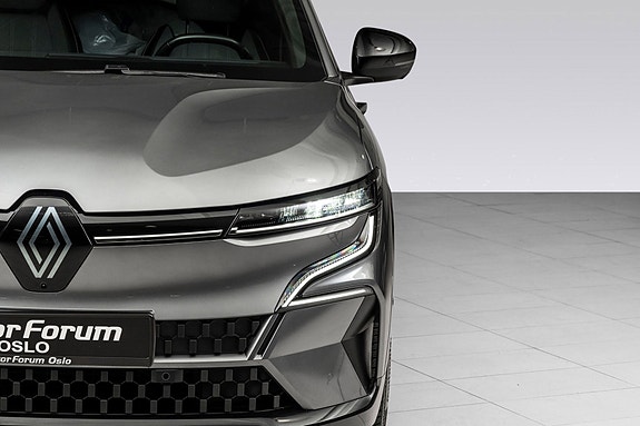 Renault Megane E-Tech 7 of 22