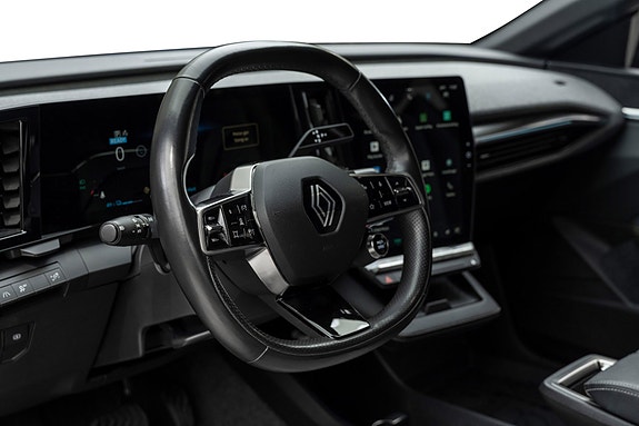 Renault Megane E-Tech 11 of 22