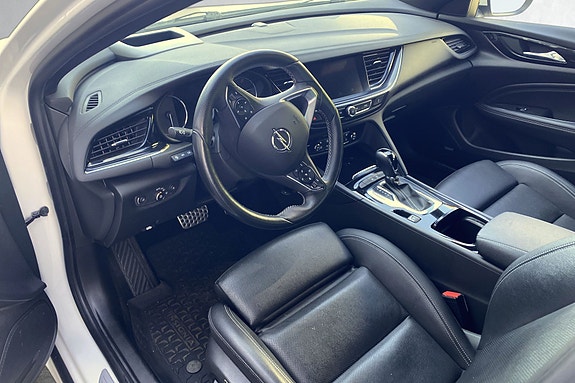 Opel Insignia 10 of 20