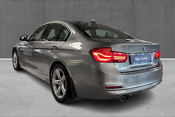 BMW 330e 7 of 27