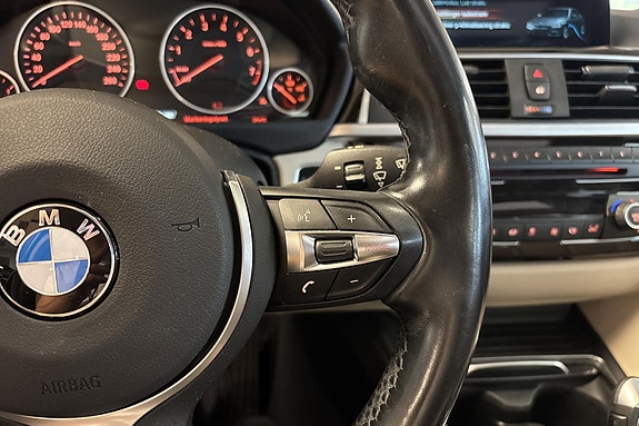 BMW 330e 20 of 27