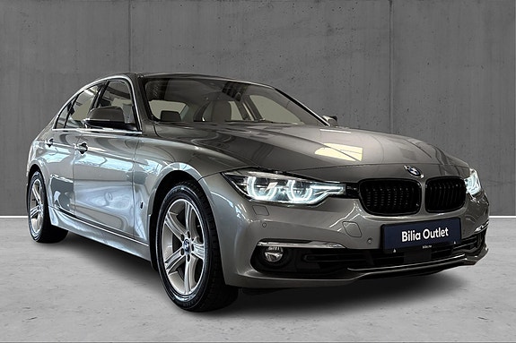 BMW 330e 3 of 27
