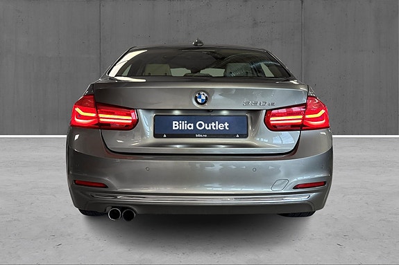 BMW 330e 6 of 27