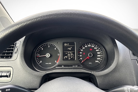 Volkswagen Polo 15 of 21