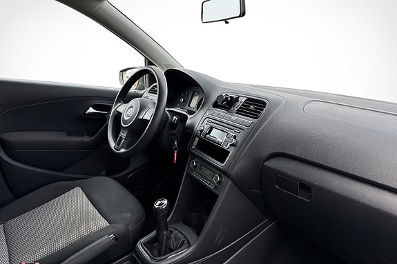 Volkswagen Polo 11 of 21