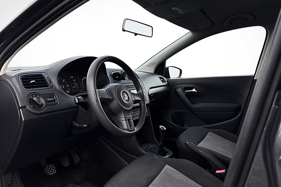 Volkswagen Polo 12 of 21
