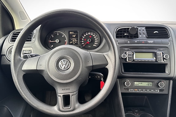 Volkswagen Polo 14 of 21