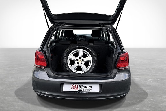 Volkswagen Polo 19 of 21