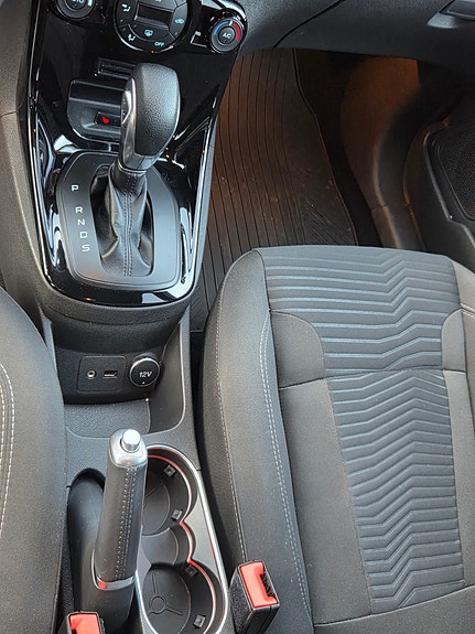 Ford Fiesta 4 of 16