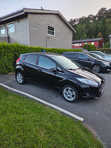 Ford Fiesta 14 of 16