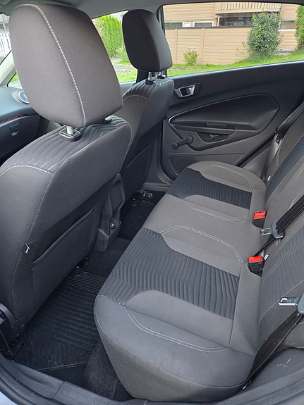 Ford Fiesta 7 of 16