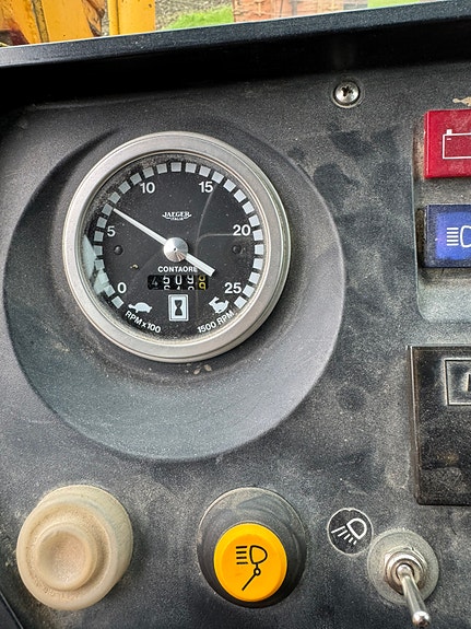 Massey Ferguson 690 turbo 16 of 19