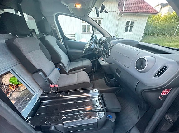 Citroen Berlingo Electrique 13 of 14