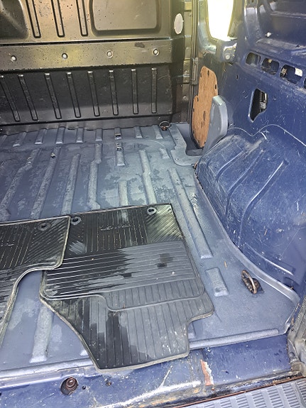 Ford Transit Connect 5 of 9