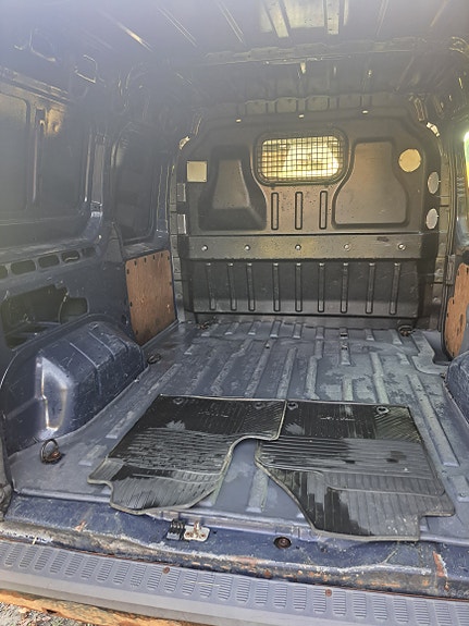 Ford Transit Connect 6 of 9