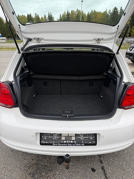 Volkswagen Polo 10 of 15